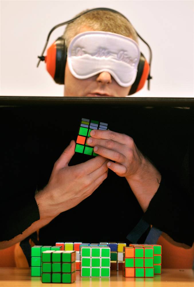 rubik_blindfolded rubik_blindfolded